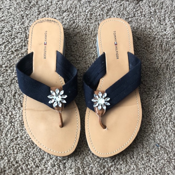Tommy Hilfiger flip flops - Picture 1 of 2